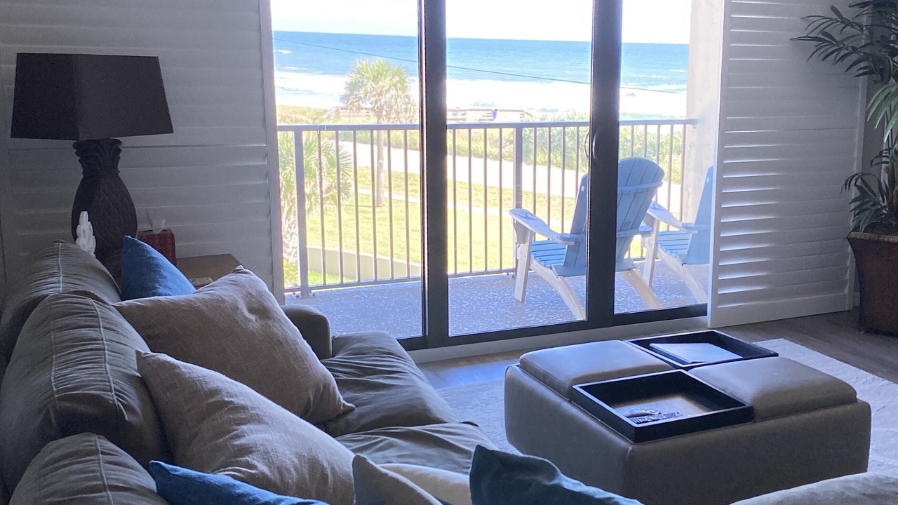 Photo of Bedroom in Breakers