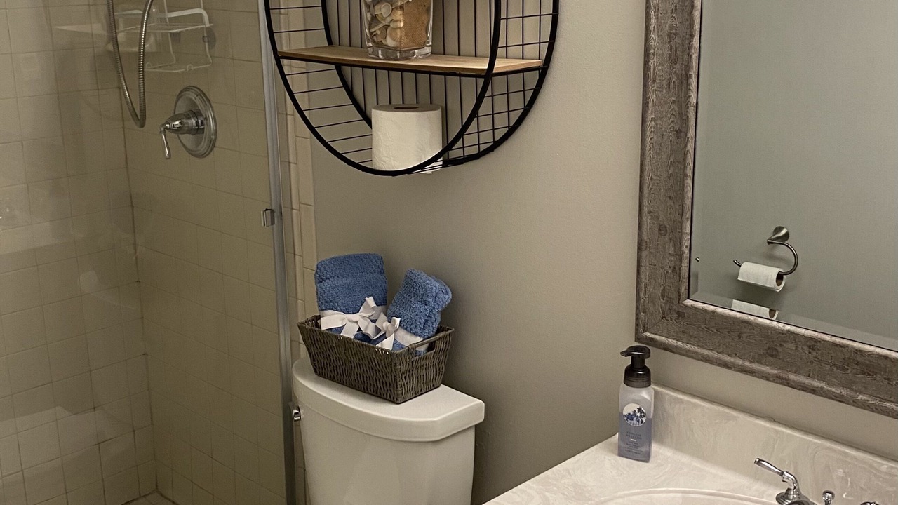 Photo of Bathroom in Breakers