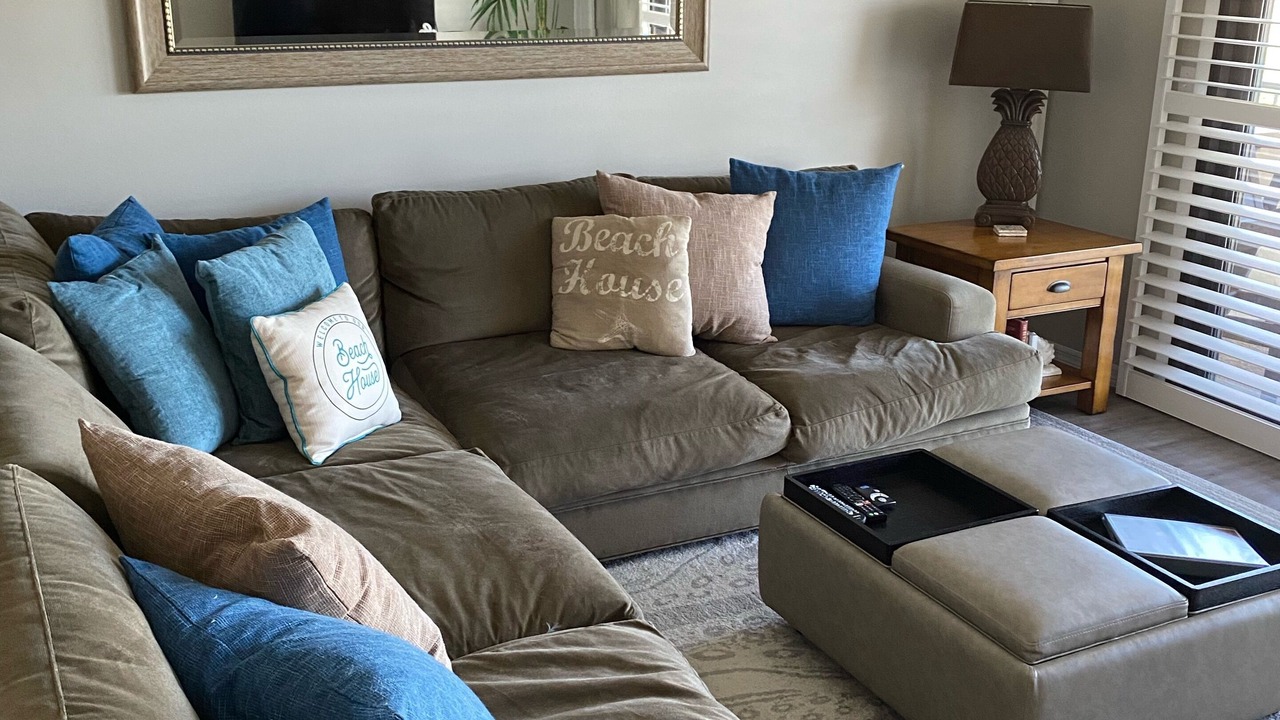 Photo of Livingroom in Breakers