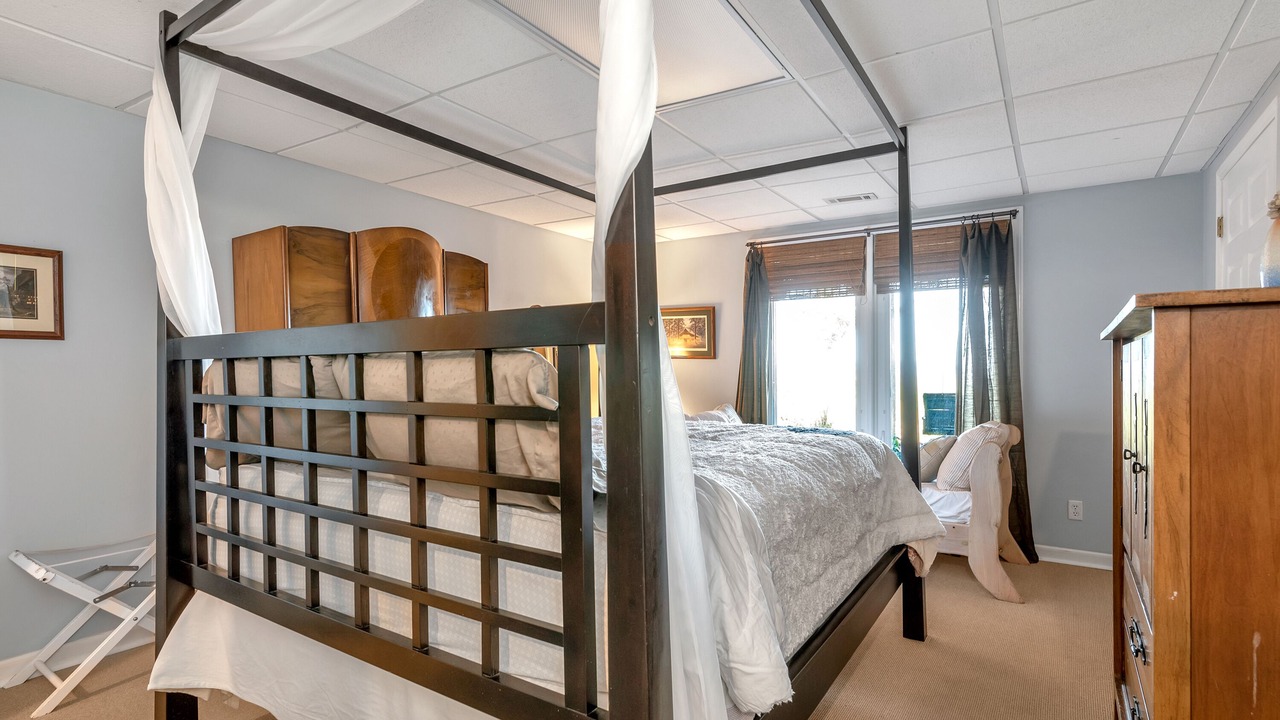 Photo of Bedroom in Cleveland