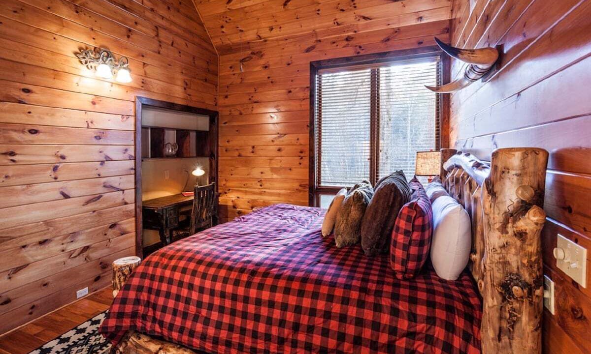 Photo of Bedroom in Ellijay