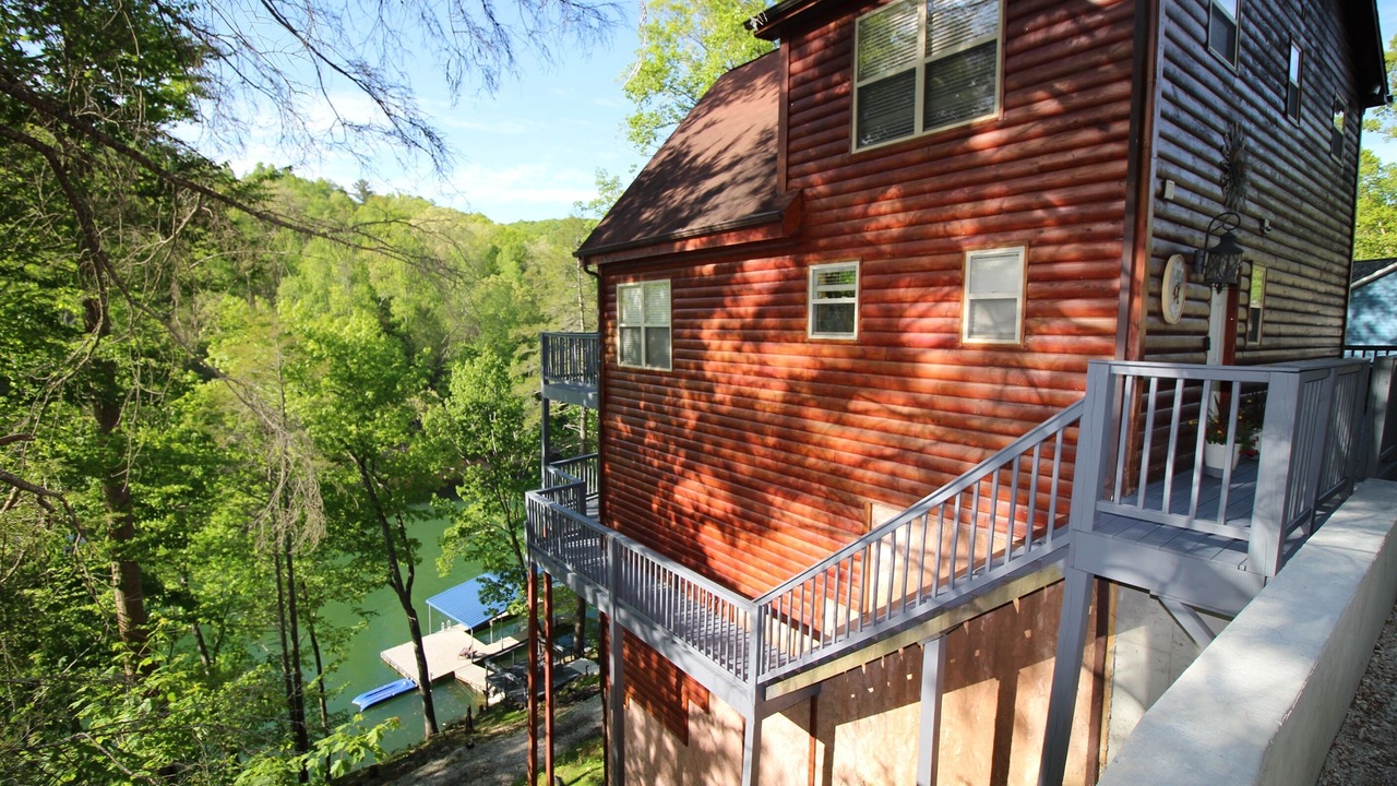 Photo of Outdoor in Lakeside Estates