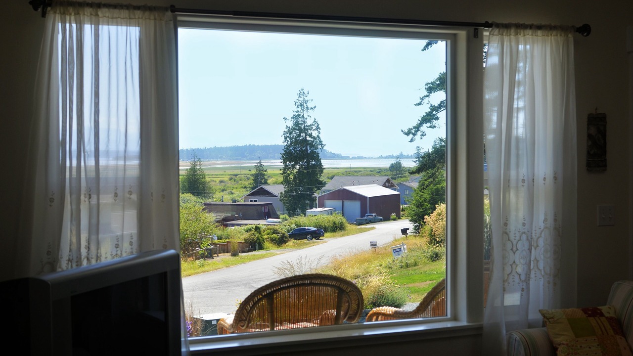Photo of Bedroom in Coupeville