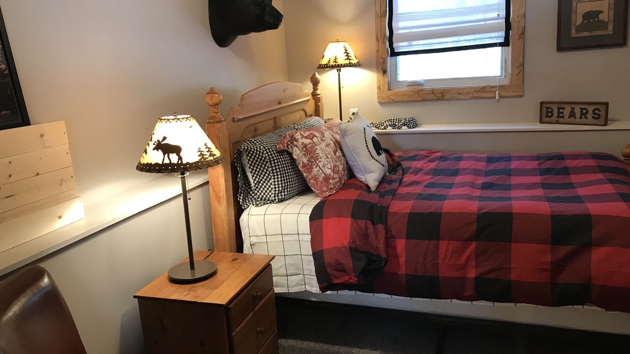 Photo of Bedroom in Longville
