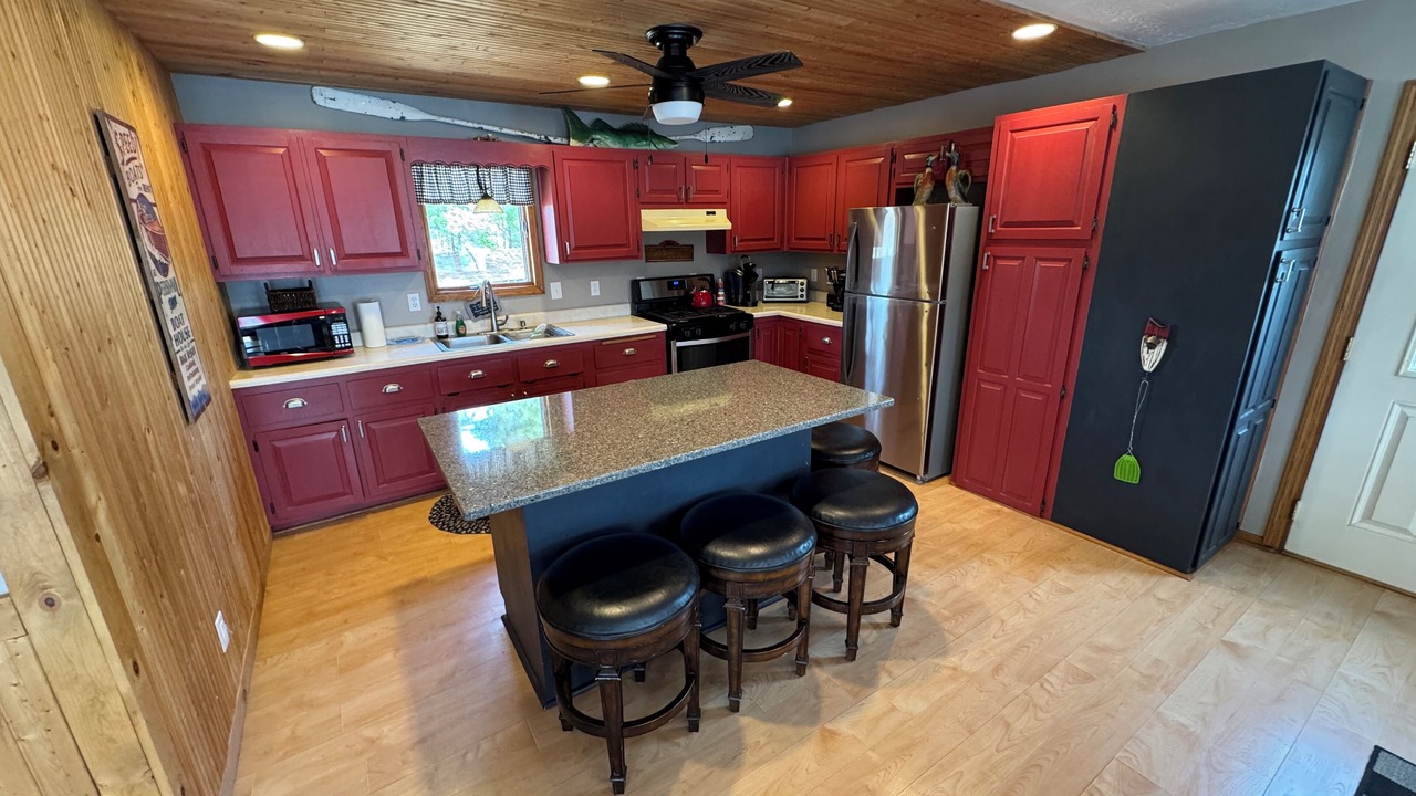 Photo of Kitchen in Longville