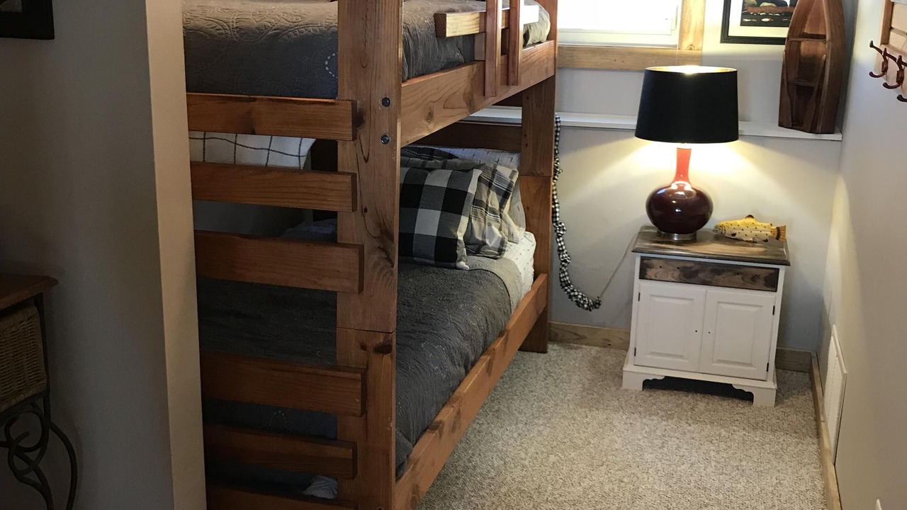 Photo of Bedroom in Longville