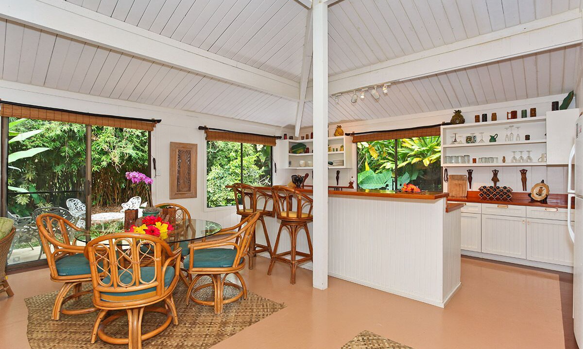 Photo of Others in Hana