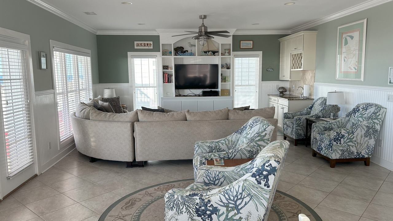 Photo of Livingroom in Ocean Isle Beach