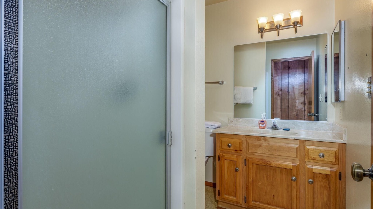 Photo of Bathroom in Yosemite West