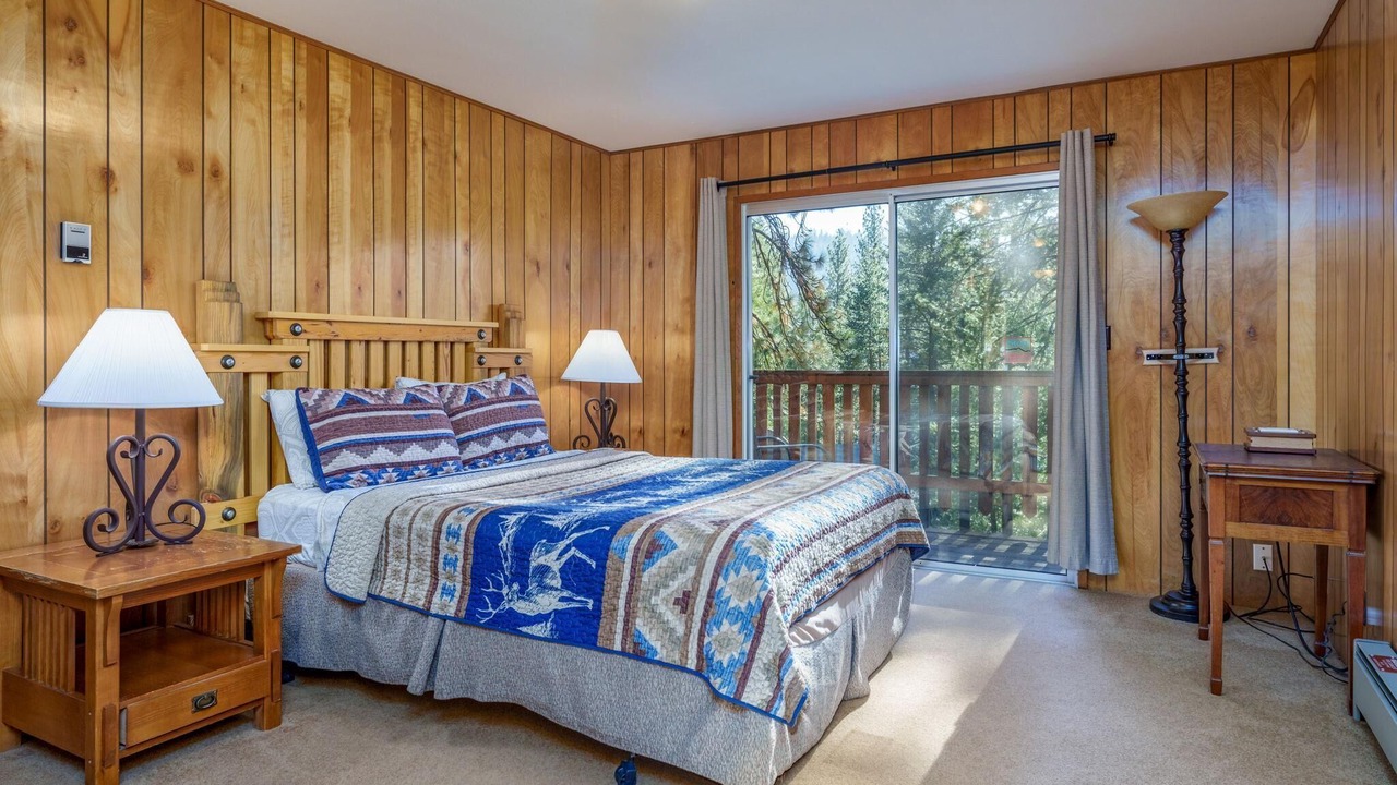 Photo of Bedroom in Yosemite West