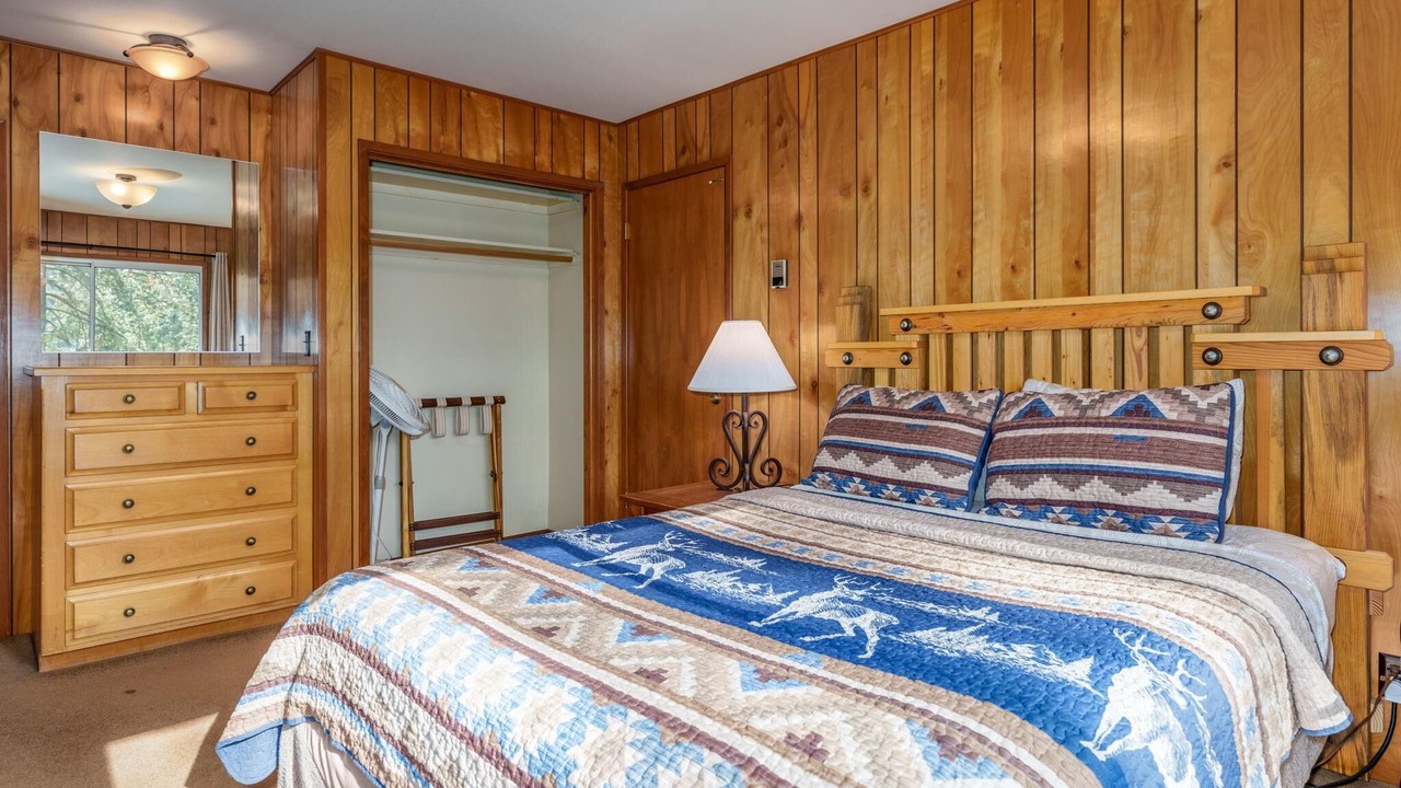Photo of Bedroom in Yosemite West
