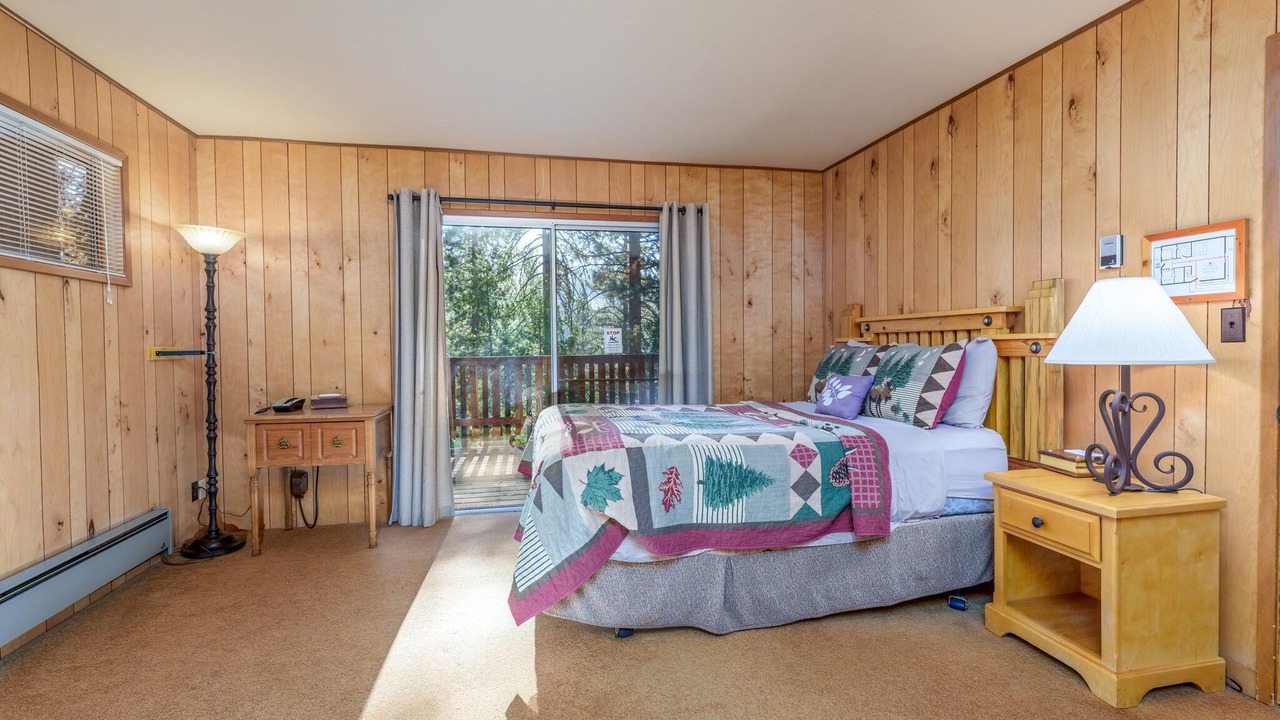 Photo of Bedroom in Yosemite West
