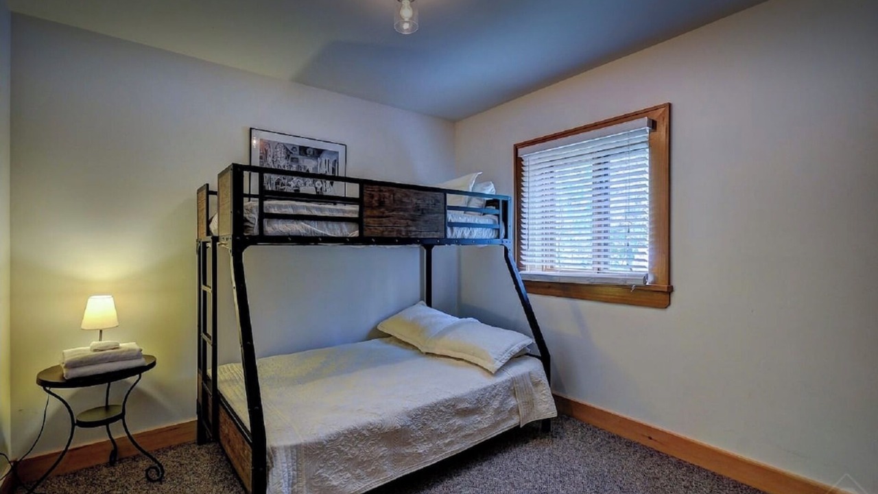 Photo of Bedroom in Muskoka Lakes