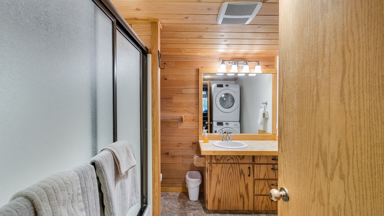 Photo of Bathroom in Leavenworth