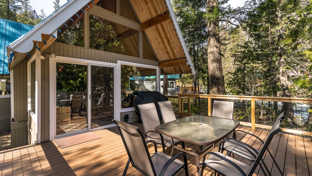 Photo of Patio Balcony in Leavenworth