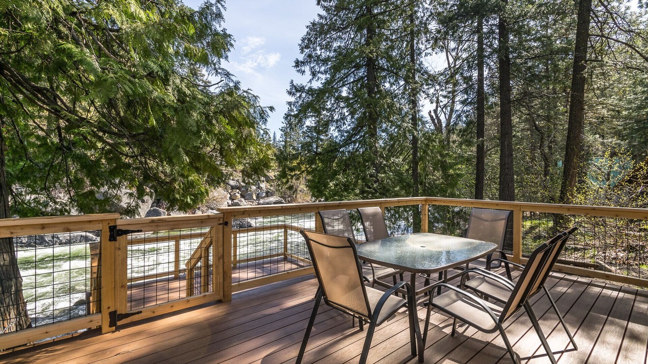 Photo of Patio Balcony in Leavenworth