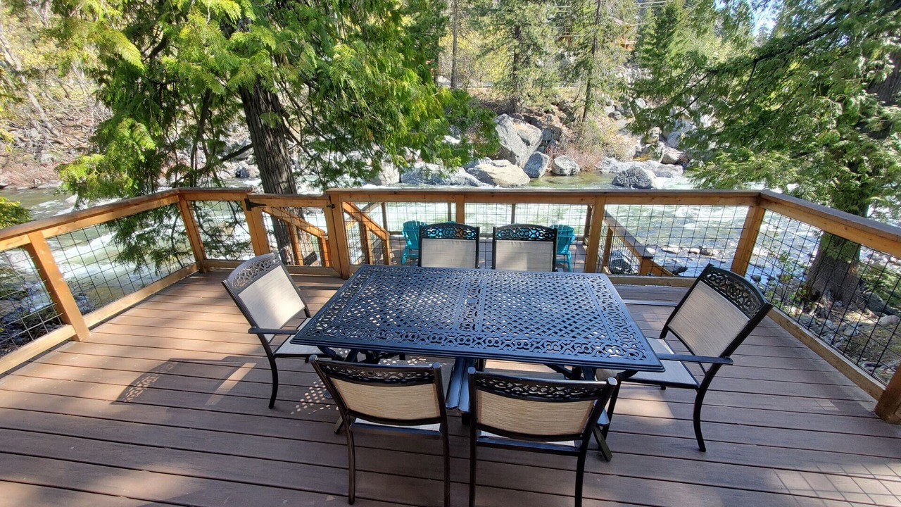 Photo of Patio Balcony in Leavenworth