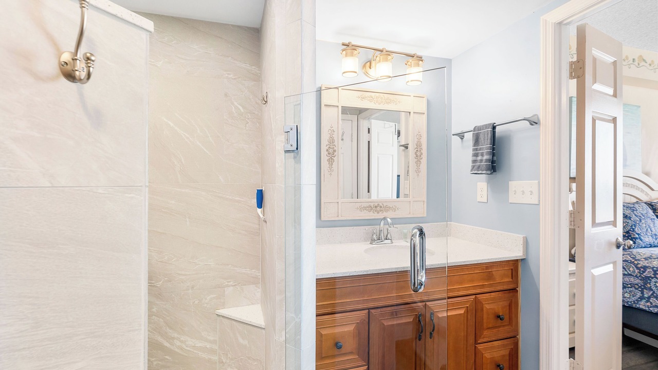 Photo of Bathroom in Garden City