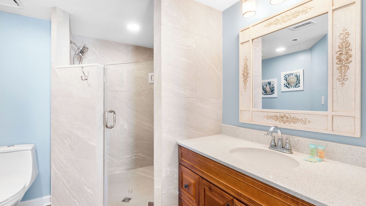 Photo of Bathroom in Garden City