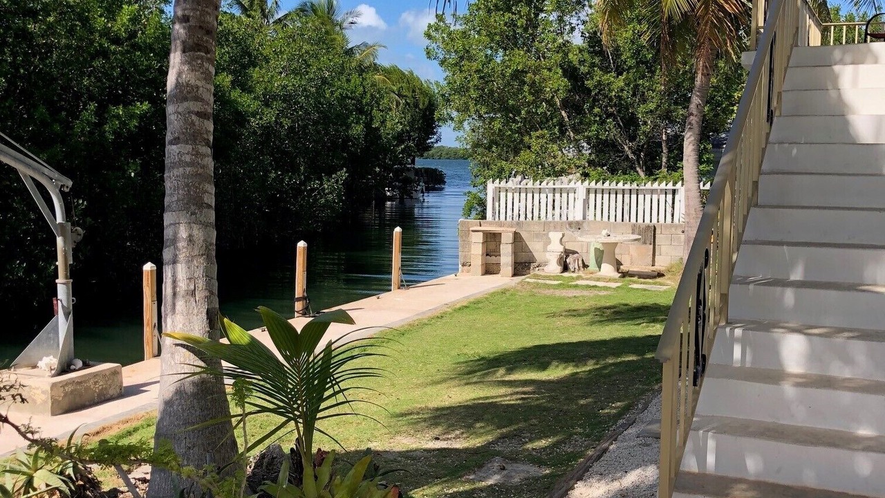 Photo of Others in Rock Harbor