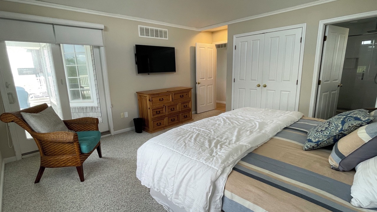 Photo of Others in Loveladies