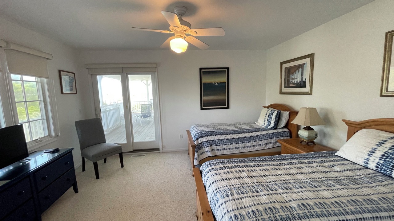 Photo of Others in Loveladies