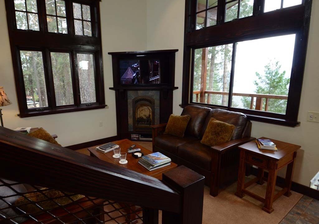 Photo of Livingroom in Yosemite West