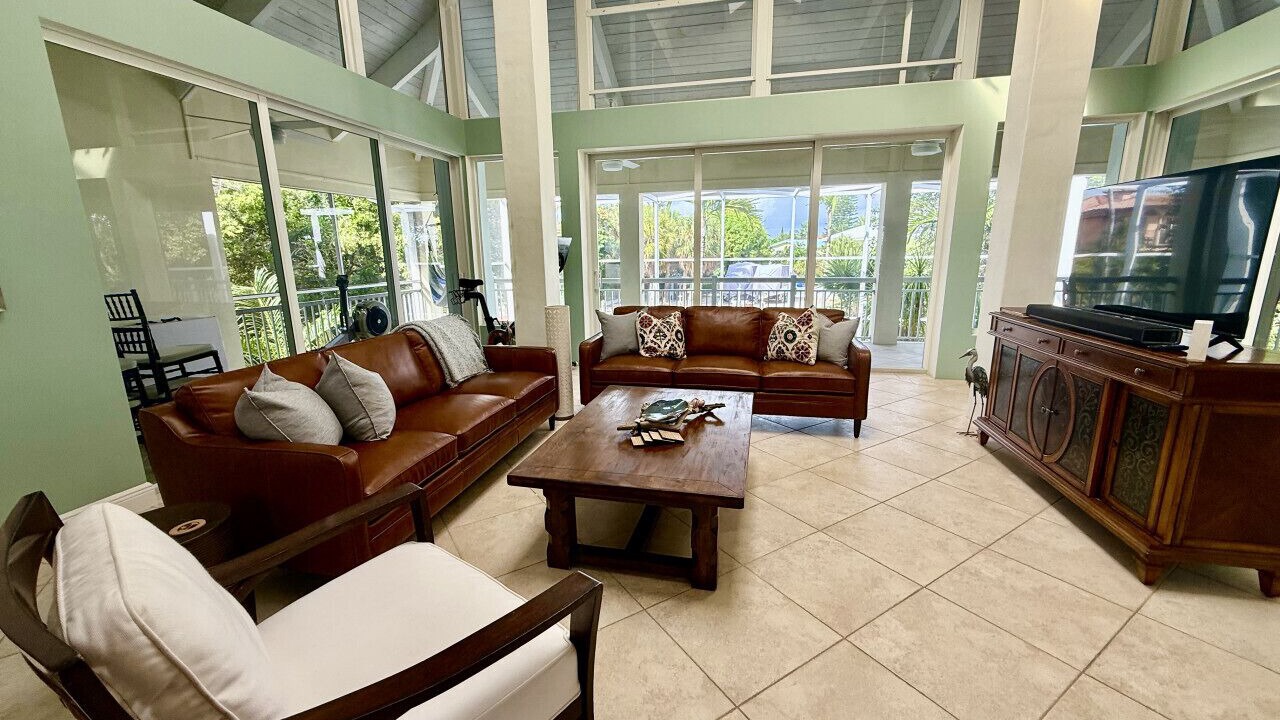 Photo of Livingroom in Marathon
