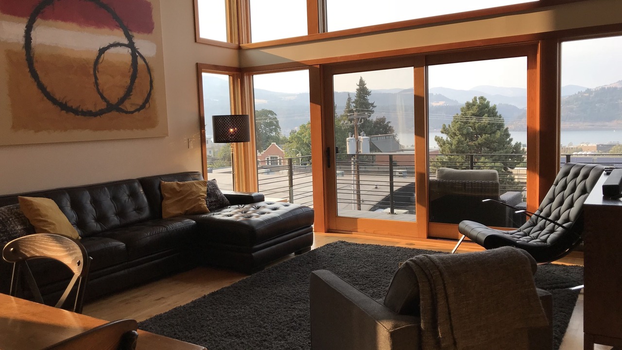 Photo of Livingroom in Hood River