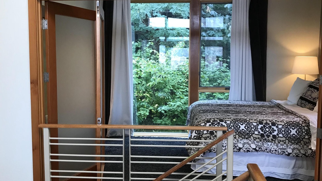 Photo of Bedroom in Hood River