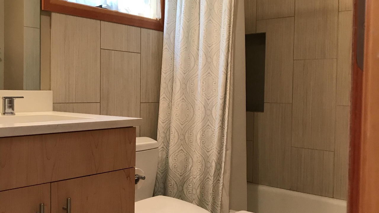 Photo of Bathroom in Hood River