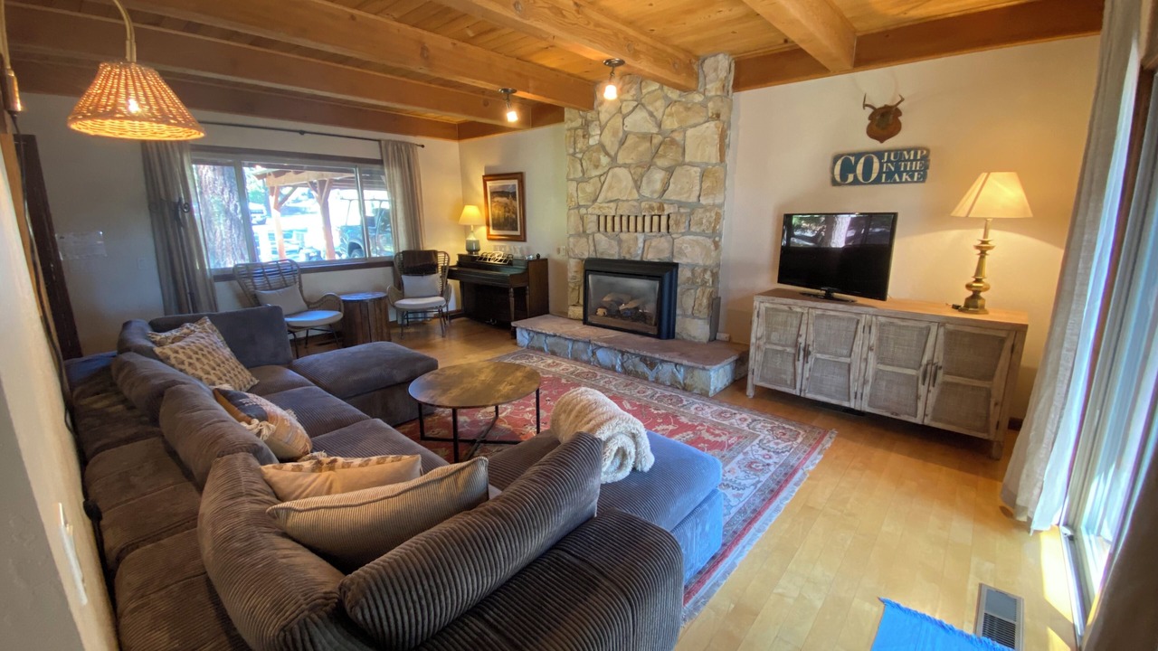 Photo of Livingroom in Elk Point