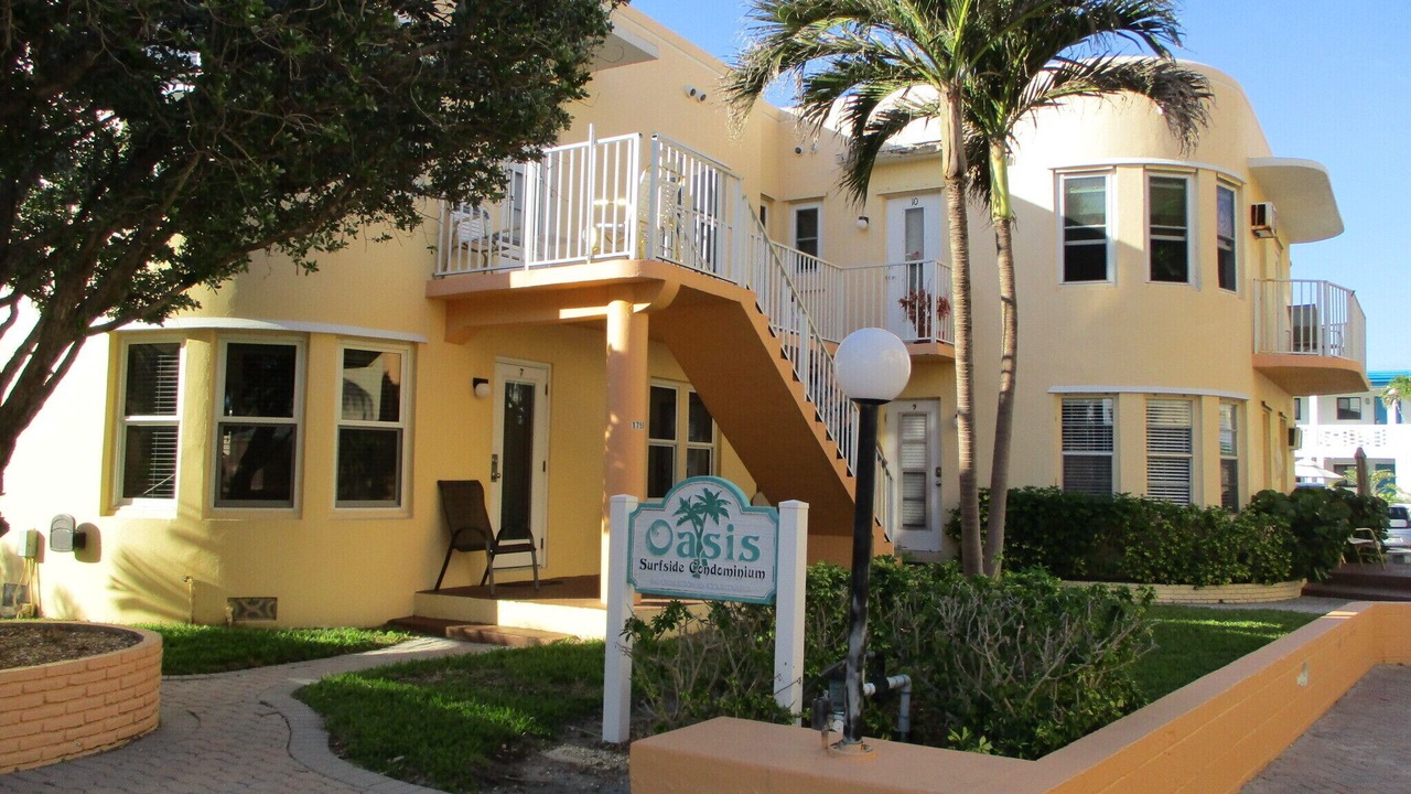 Photo of Others in Hollywood