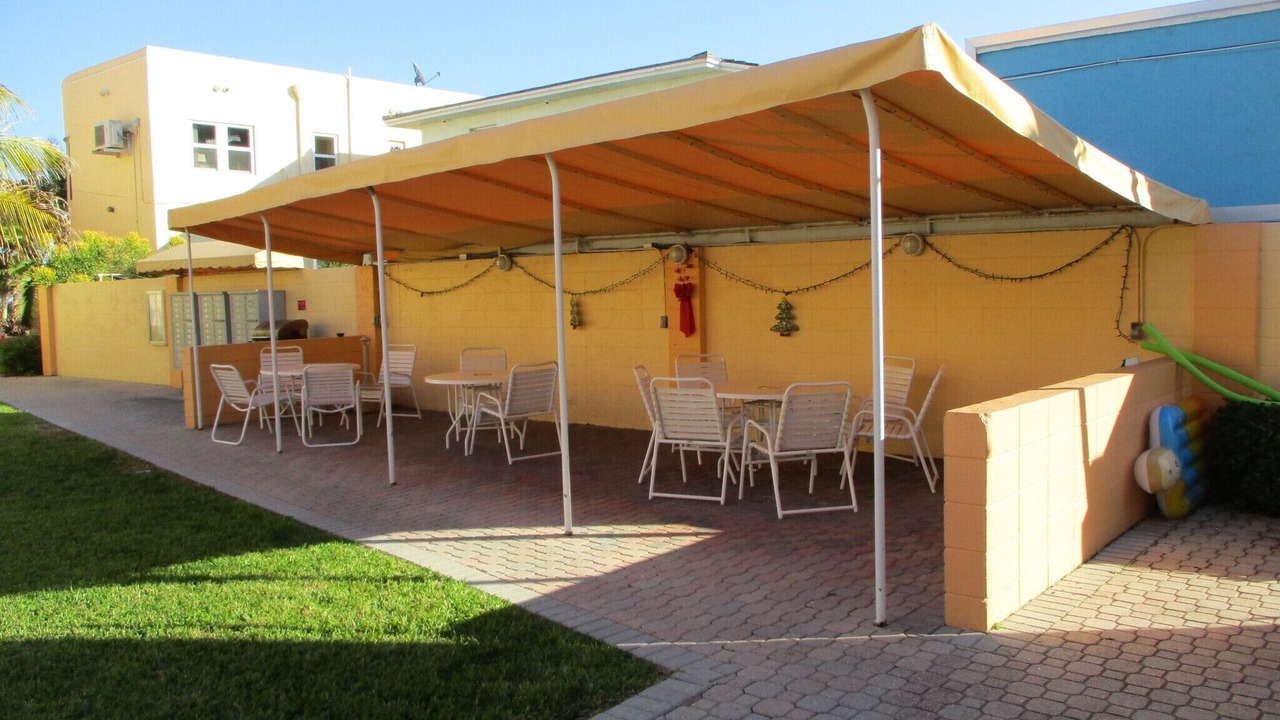 Photo of Outdoor in Hollywood