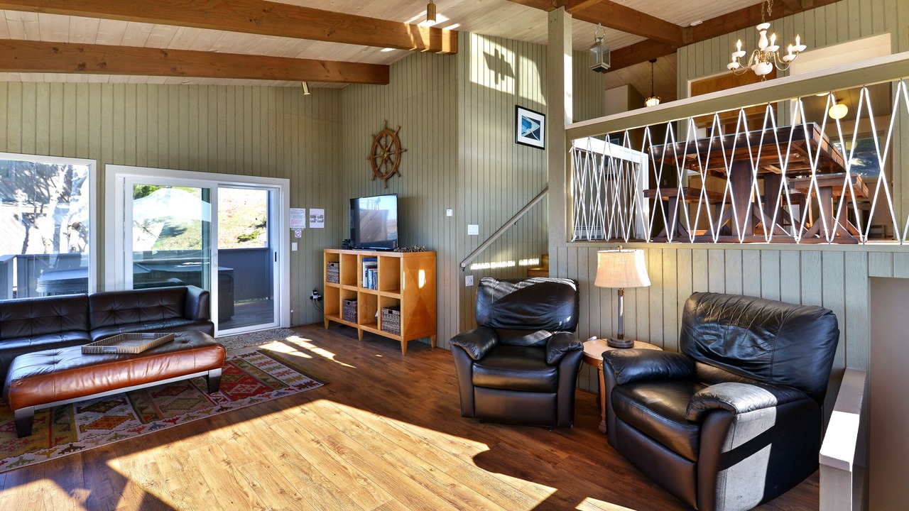 Photo of Bedroom in Dillon Beach