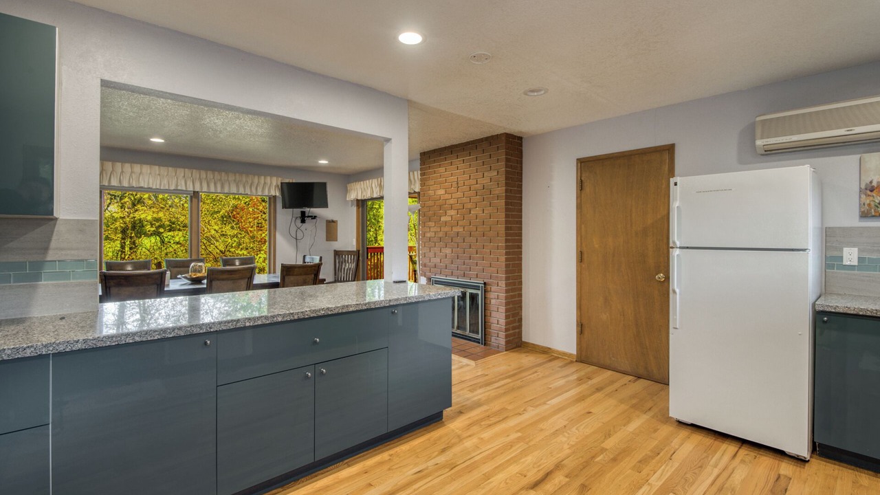 Photo of Others in West Haven-Sylvan