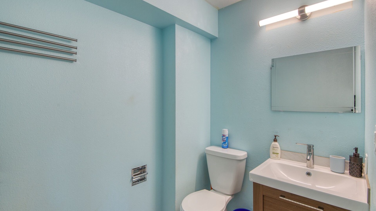 Photo of Bathroom in West Haven-Sylvan