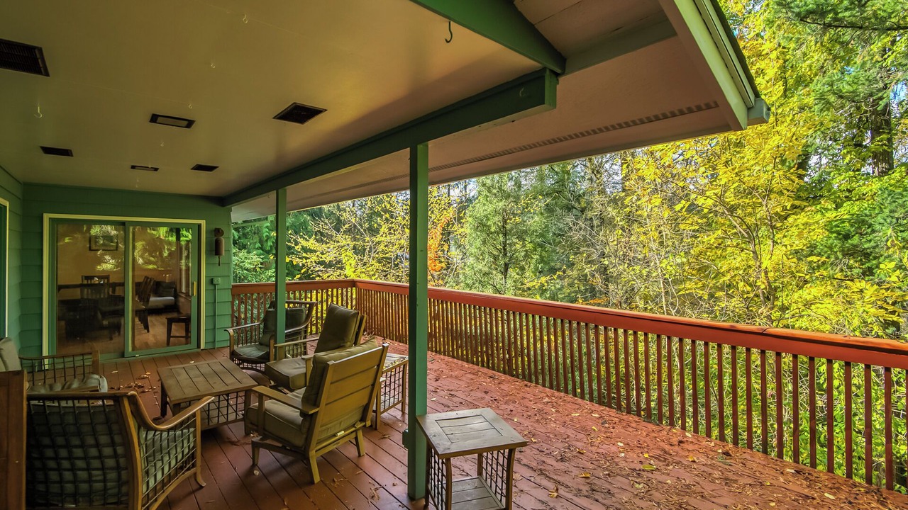 Photo of Patio Balcony in West Haven-Sylvan
