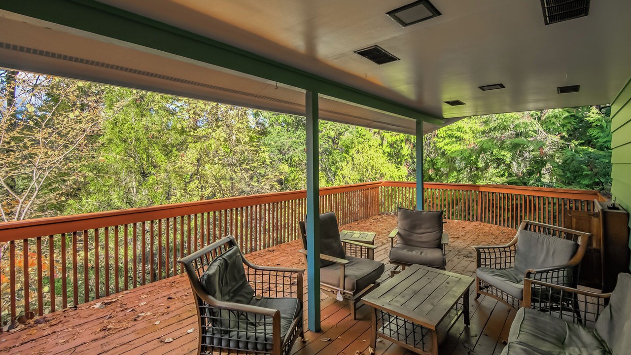 Photo of Patio Balcony in West Haven-Sylvan