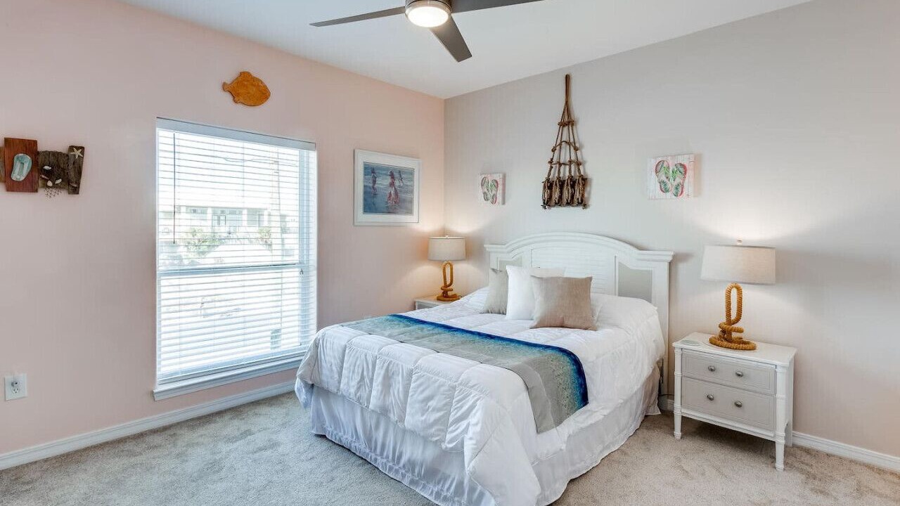 Photo of Bedroom in Navarre Beach