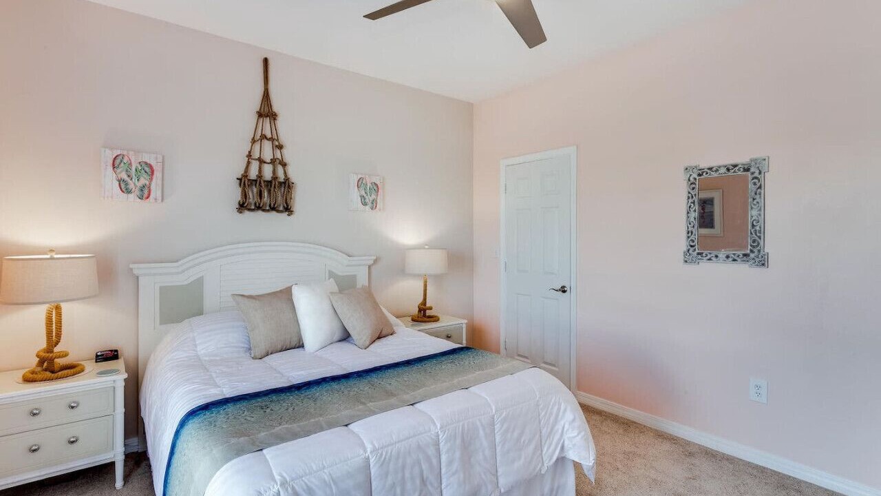 Photo of Bedroom in Navarre Beach