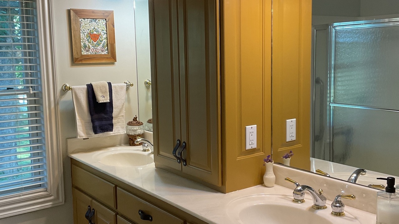 Photo of Bathroom in Turners