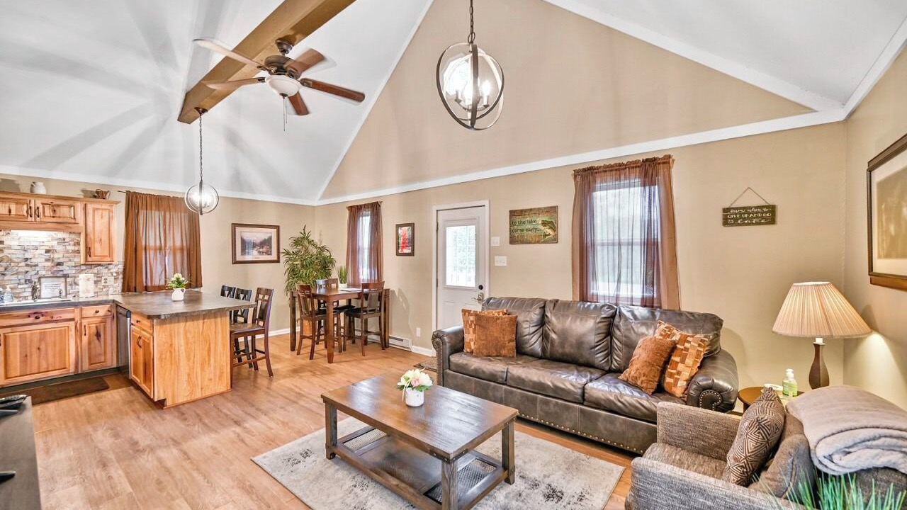Photo of Livingroom in Albrightsville