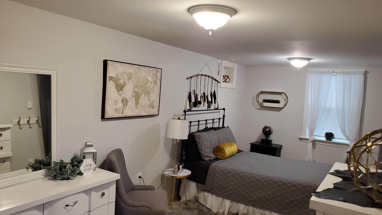 Photo of Bedroom in Leola