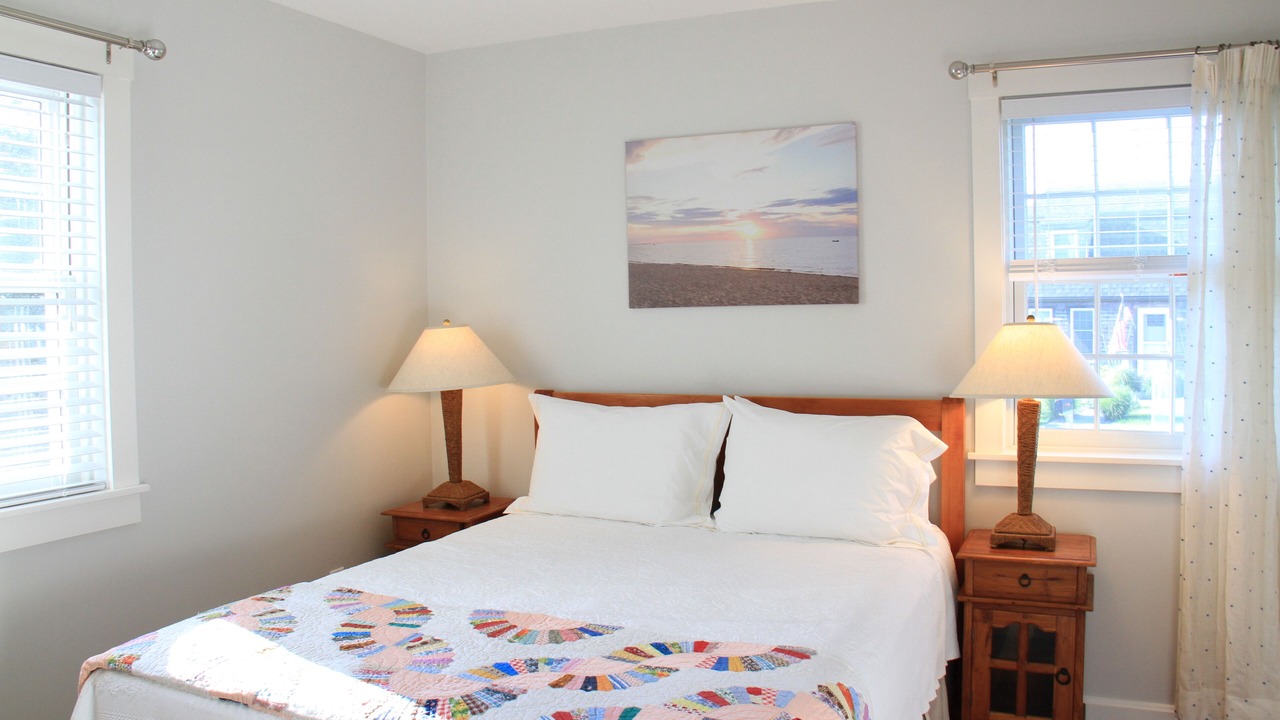 Photo of Bedroom in West of Town