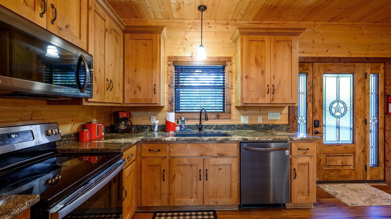 Photo of Kitchen in Broken Bow