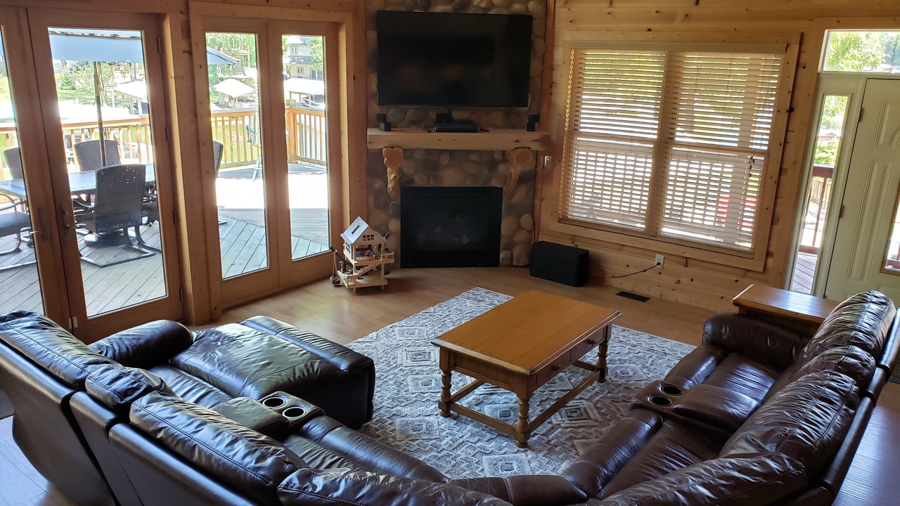 Photo of Livingroom in Monticello