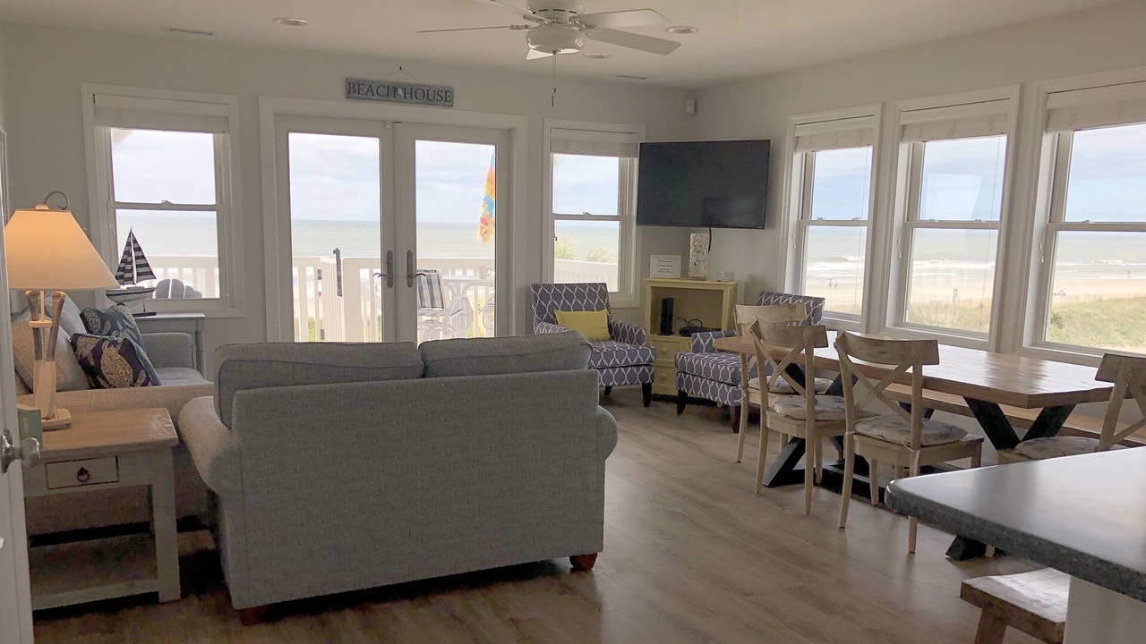 Photo of Livingroom in Holden Beach