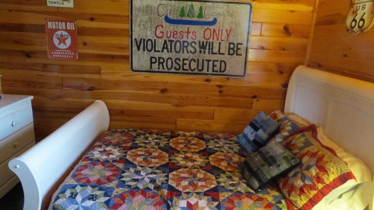 Photo of Bedroom in Glenwood