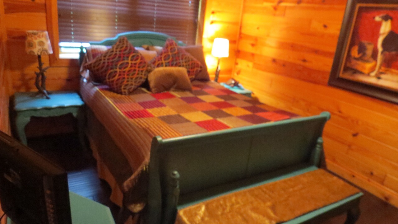 Photo of Bedroom in Glenwood